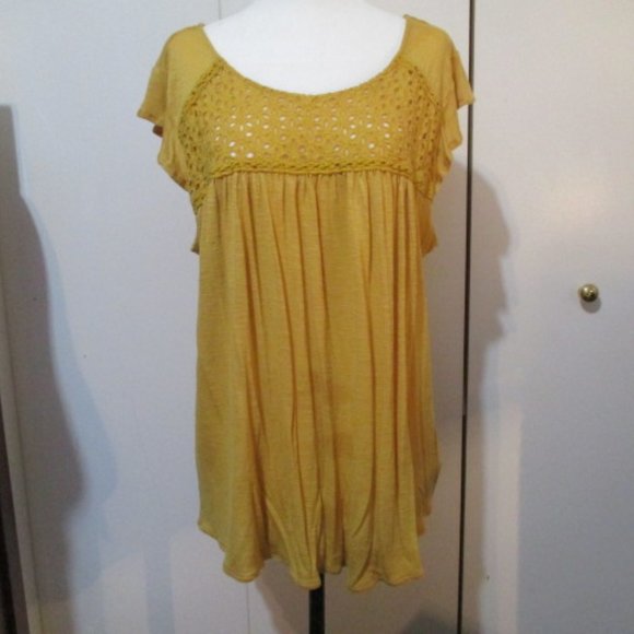 Yellow/Gold Empire Top with billowy sleaves - Picture 1 of 8